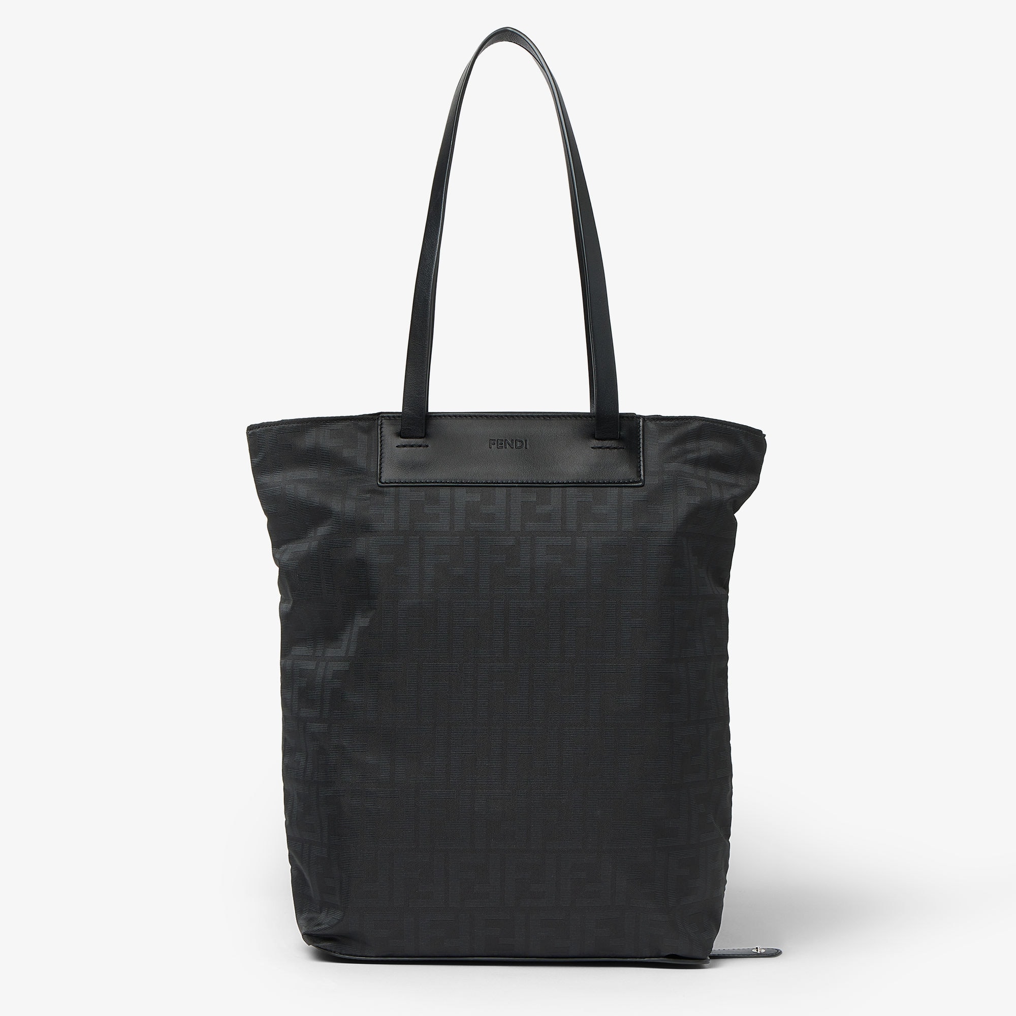 FENDI ブラック トートバッグ トートバッグ - ブラック | FENDI JP
