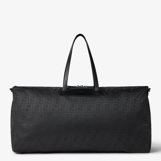 Fendi Versatile, travel-ready duffle bag
