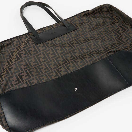 Fendi Versatile, travel-ready duffle bag | Thumbnail 6