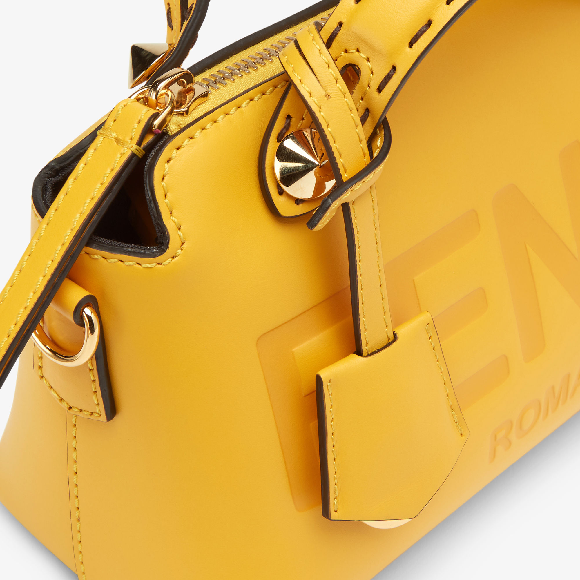 SALE／37%OFF】 FENDI バイ ザ ウェイ ショルダーバッグ ミニ ピンク