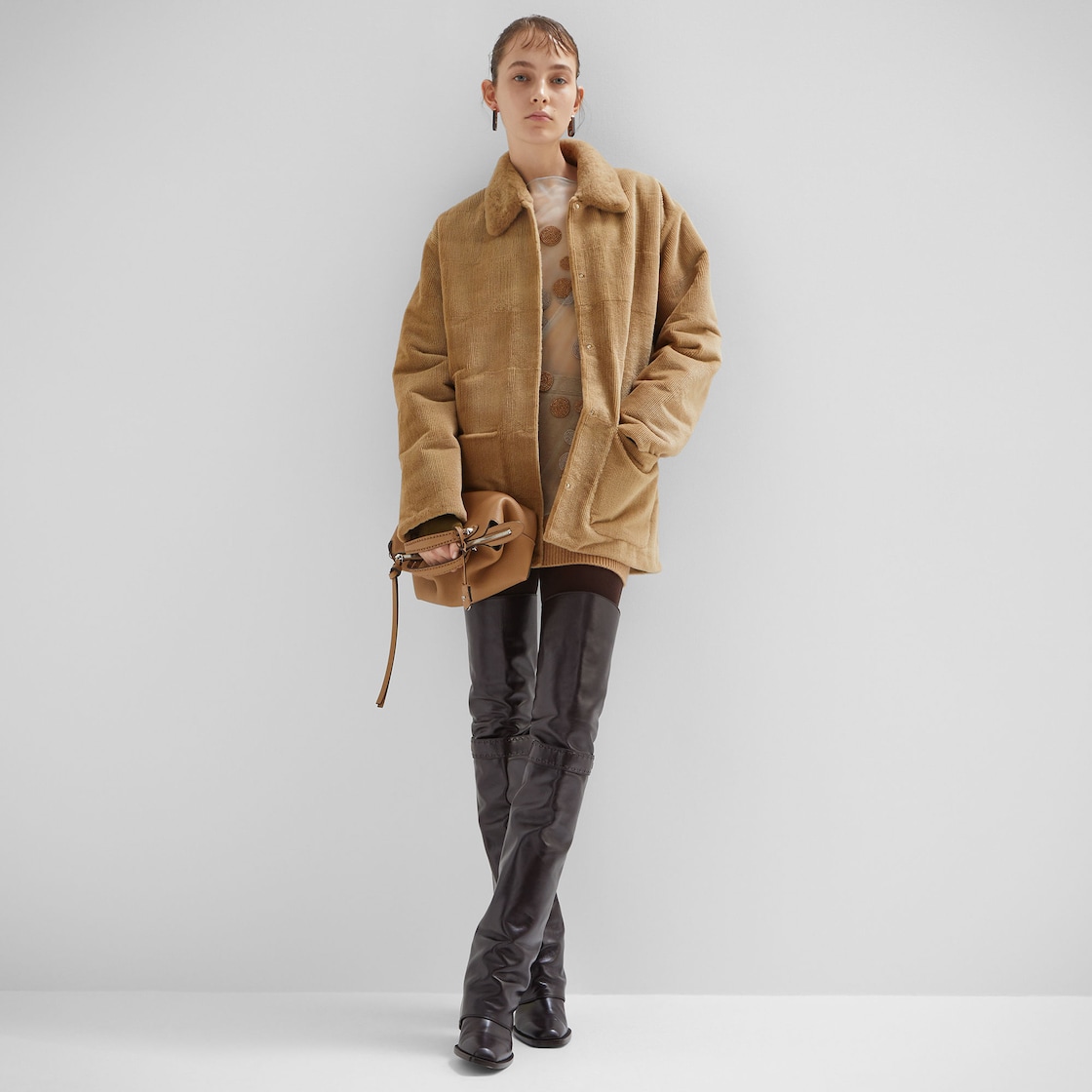 バイ ザ ウェイ セレリア ミディアム カーフレザー ベージュ | Fendi バイ ザ ウェイ セレリア ミディアム カーフレザー ベージュ | Fendi