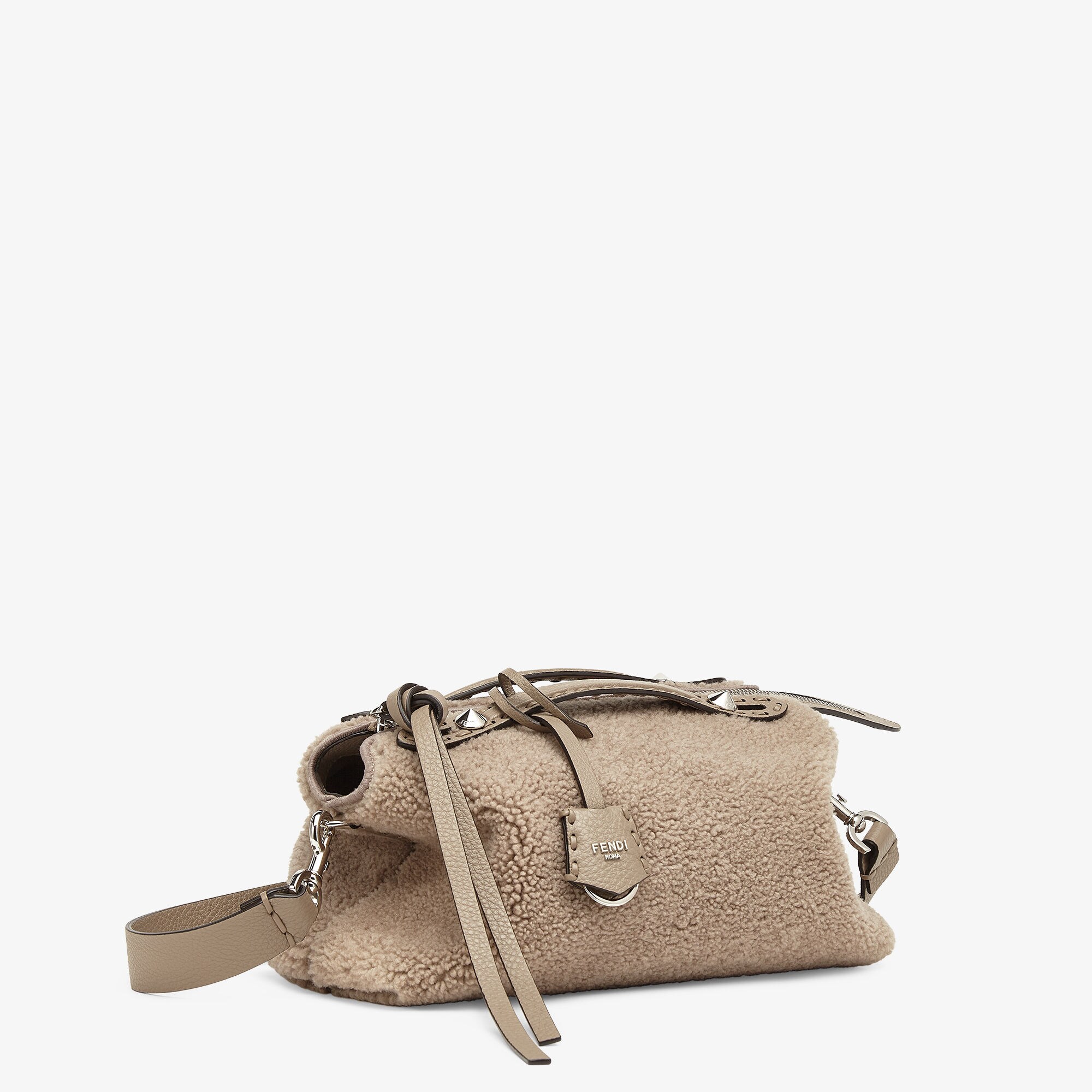 バイ ザ ウェイ セレリア ミディアム ファー グレー | Fendi