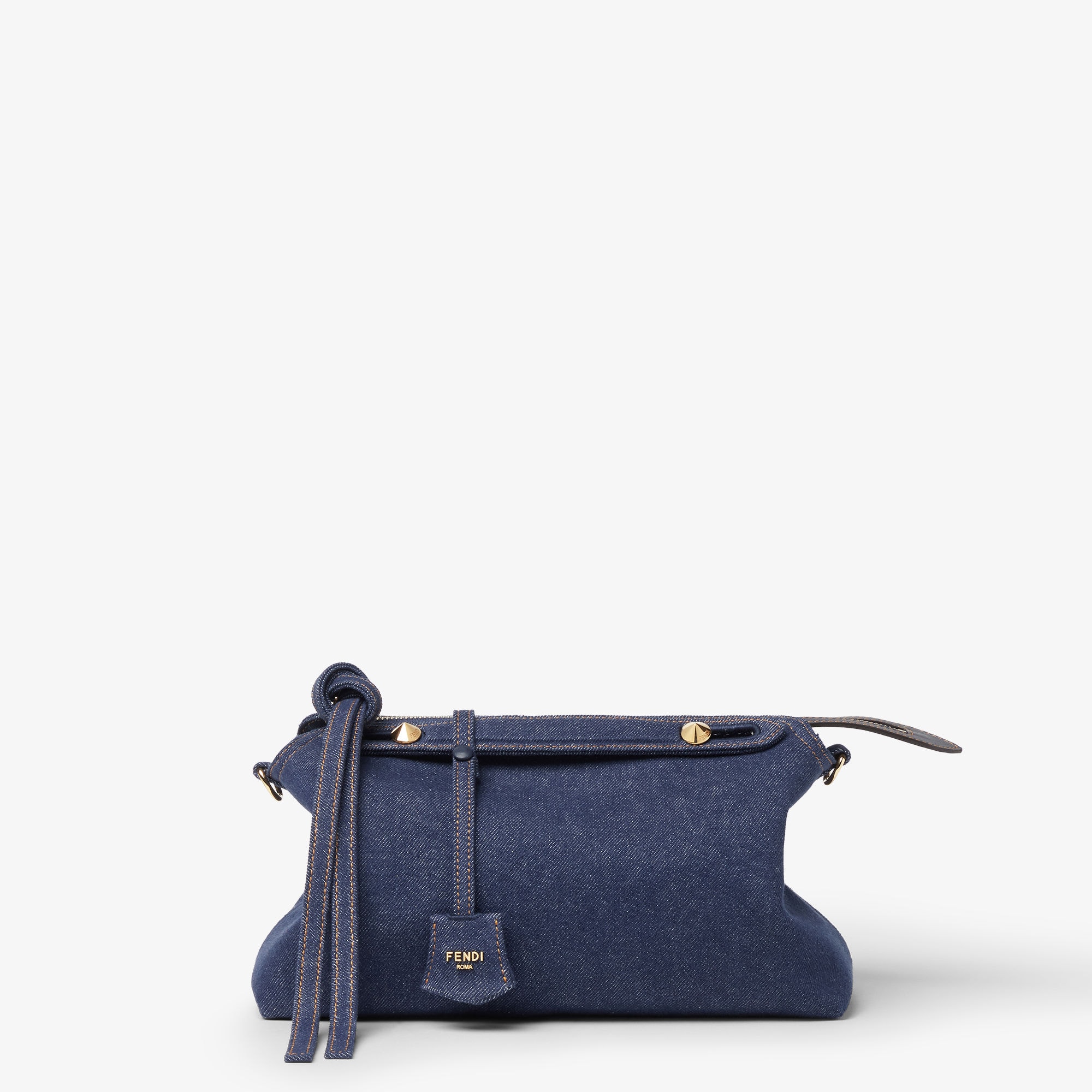Fendi ハーフブランケット ネイビー 中古・古着通販】FENDI (フェンディ) 2つ折り財布 ネイビー｜ブランド
