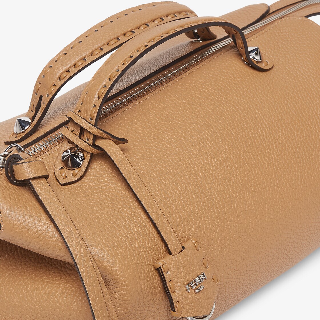 国内発送フェンディ バイ ザ ウェイズッカディテール Women's Designer By The Way | FENDI US