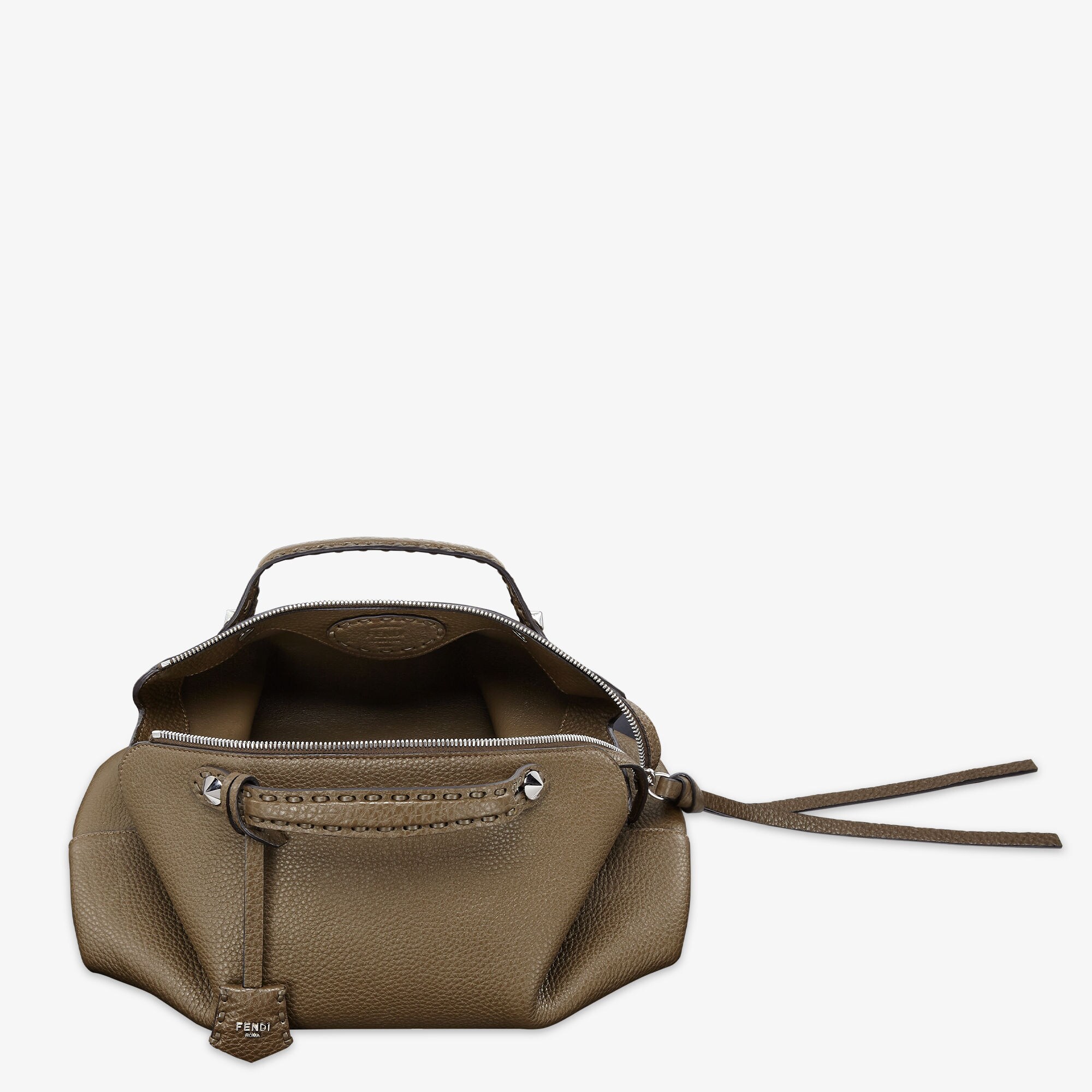 【関税＆送料込み】Fendi Pumps By The Way Selleria Medium Cuoio Romano leather Beige | Fendi