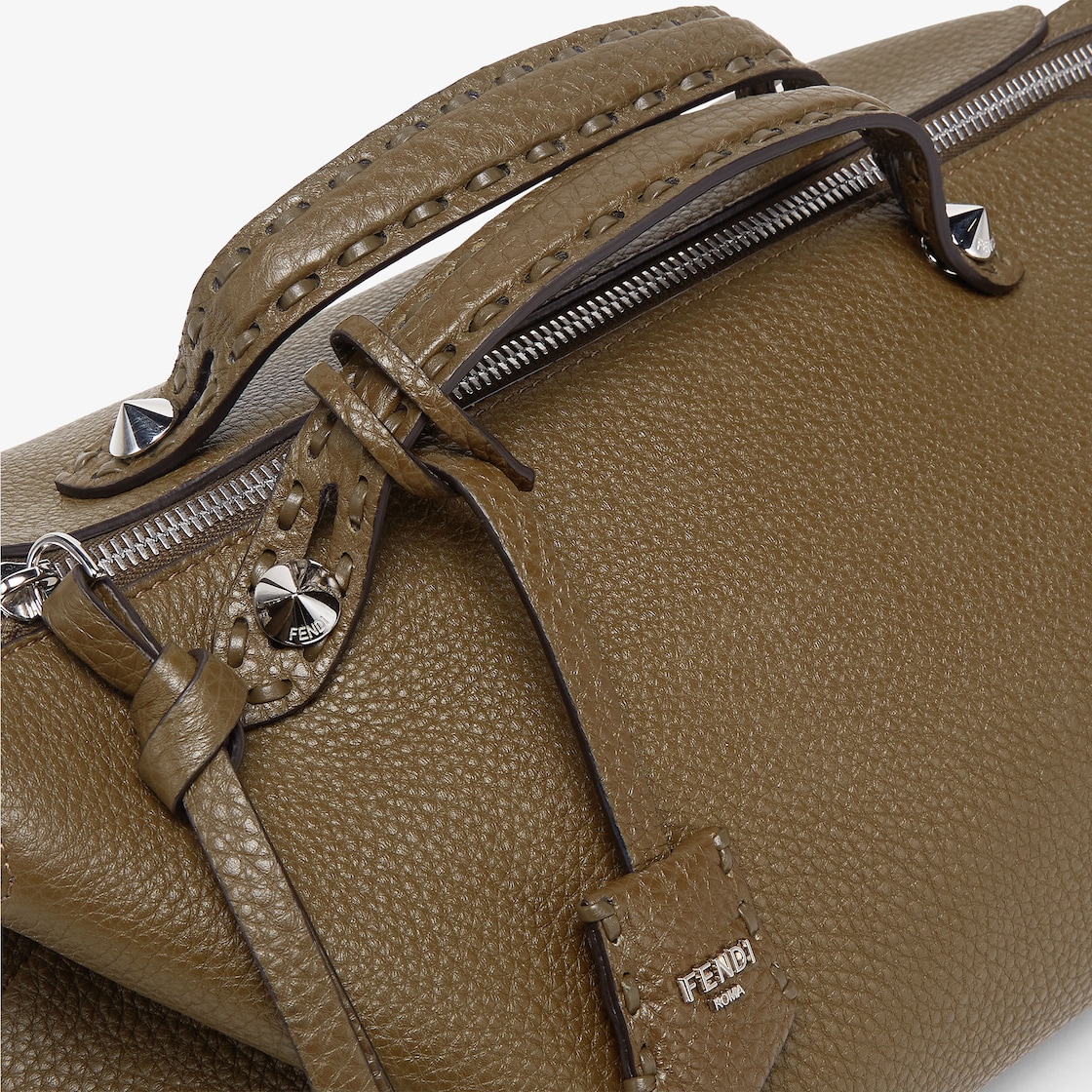 バイ ザ ウェイ セレリア ラージ カーフレザー グリーン | Fendi バイ ザ ウェイ セレリア ラージ カーフレザー グリーン | Fendi