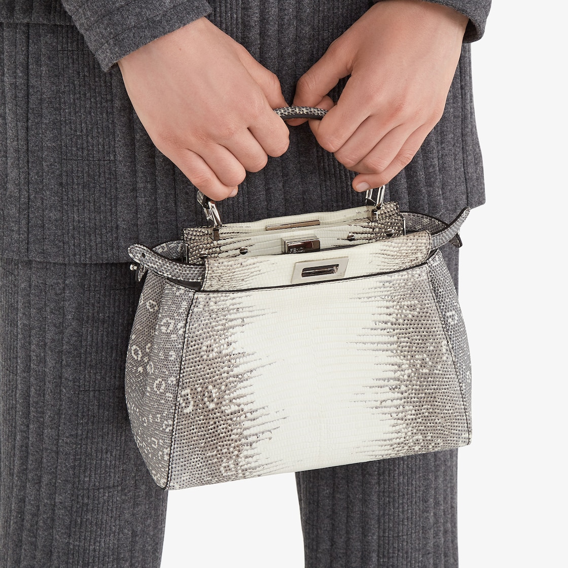 Peekaboo Mini Precious skin Grey - Image 6/6