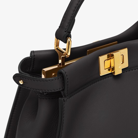 Fendi Iconic small Peekaboo bag made of soft black leather | Thumbnail 5