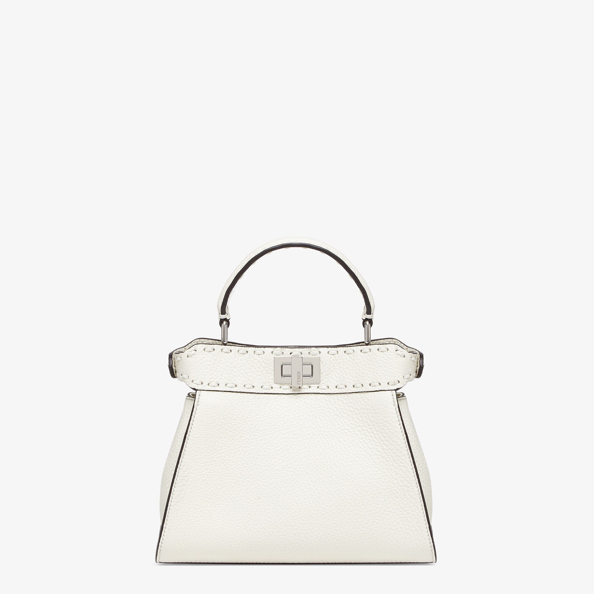 Fendi メッシュ　かごバッグ　夏バッグ　ホワイト フェンディ、ポップカラーが目を引くバスケットバッグを発売