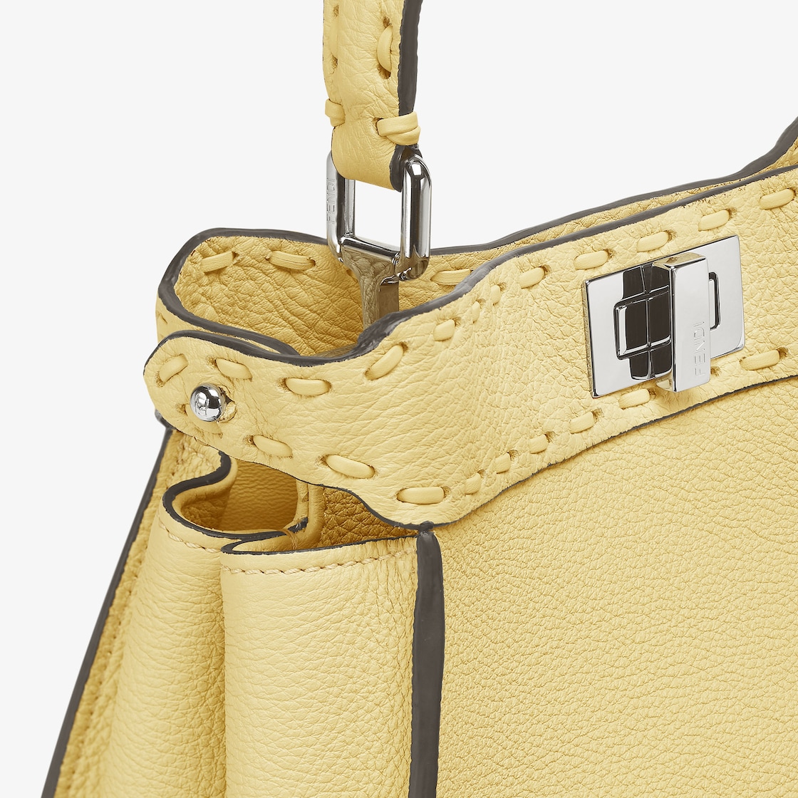 ピーカブー ミニ カーフレザー イエロー | Fendi ピーカブー ミニ カーフレザー イエロー | Fendi