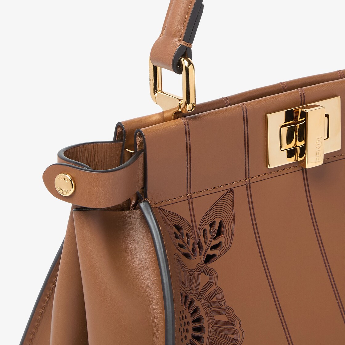 ウィメンズ向けデザイナース ブラウン ピーカブー | FENDI JP