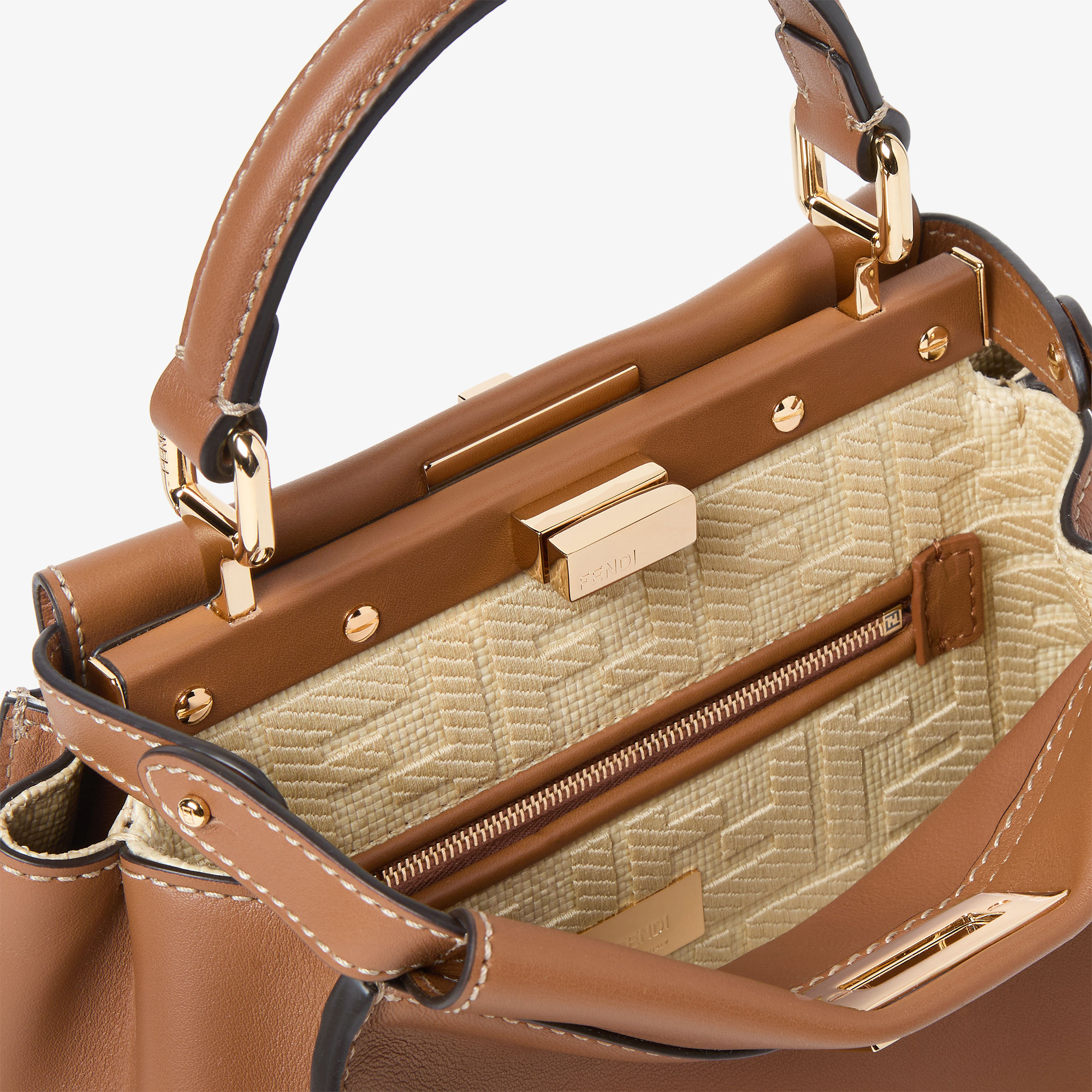 専用 FENDI/新作 ブラウンレザーミニバック キャナイエフ ピーカブー ミニ レザー ブラウン | Fendi