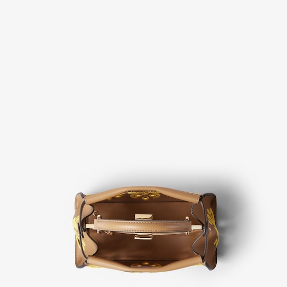 Fendi Iconic small Peekaboo bag, the epitome | Thumbnail 5