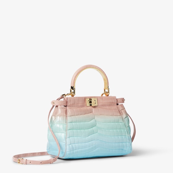 Fendi Iconic small Peekaboo bag, the epitome | Thumbnail 3