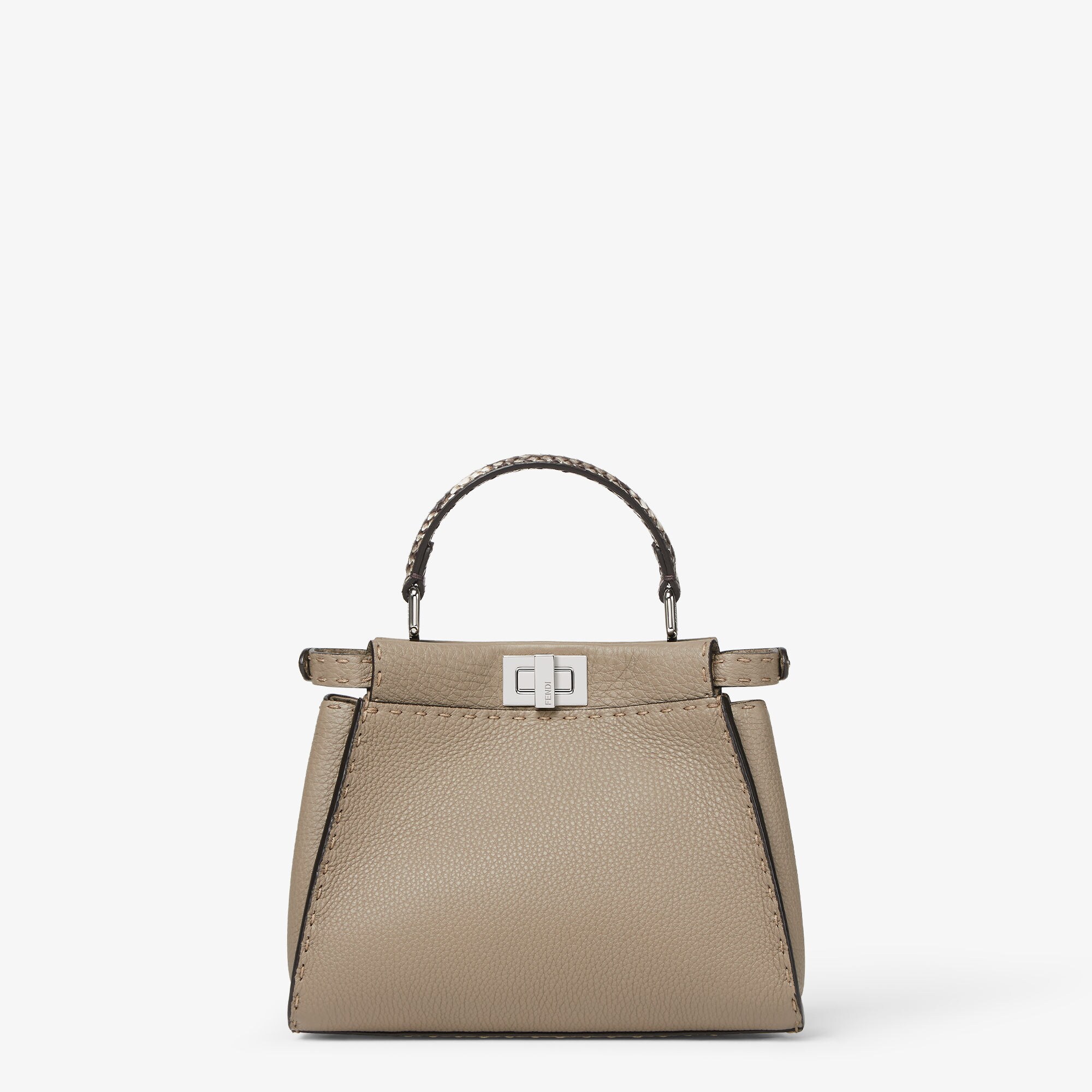 FENDI フェンディ ピーカブーレギュラーレザー 2wayブラウン