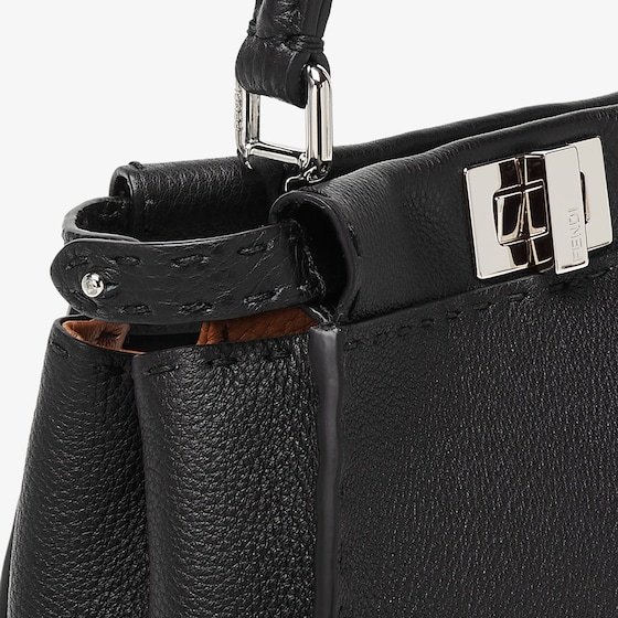Fendi Small iconic Peekaboo bag made with 1048 hand-sewn | Thumbnail 5