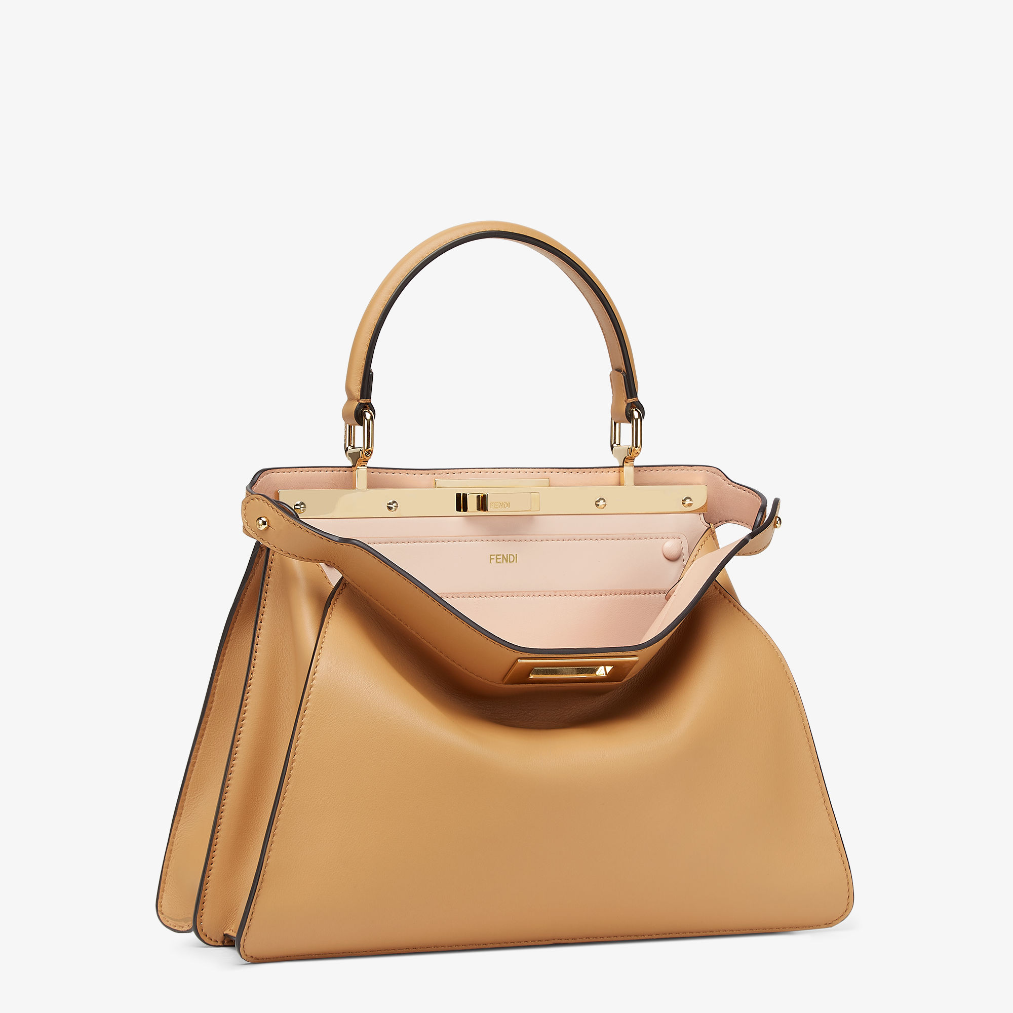 日本未発売】FENDI 剃っ ピーカブー アイシーユーミディアム 日本未発売】FENDI 剃っ ピーカブー アイシーユーミディアム