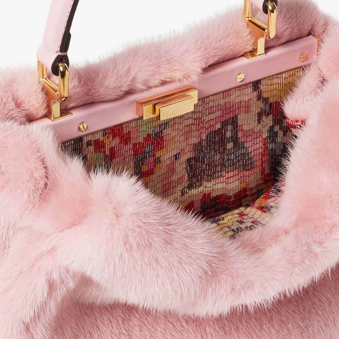 ピーカブー ISeeU ミディアム