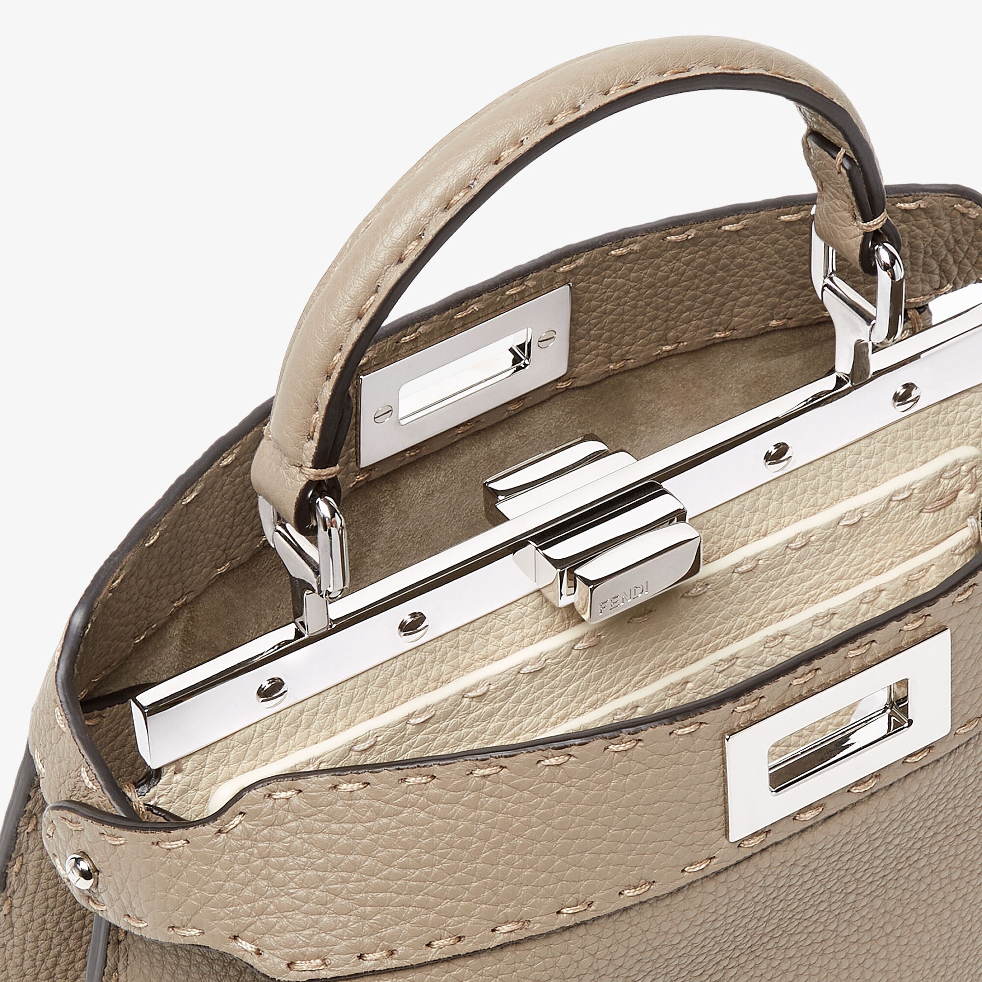 ピーカブー ISeeU スモール カーフレザー グレー | Fendi