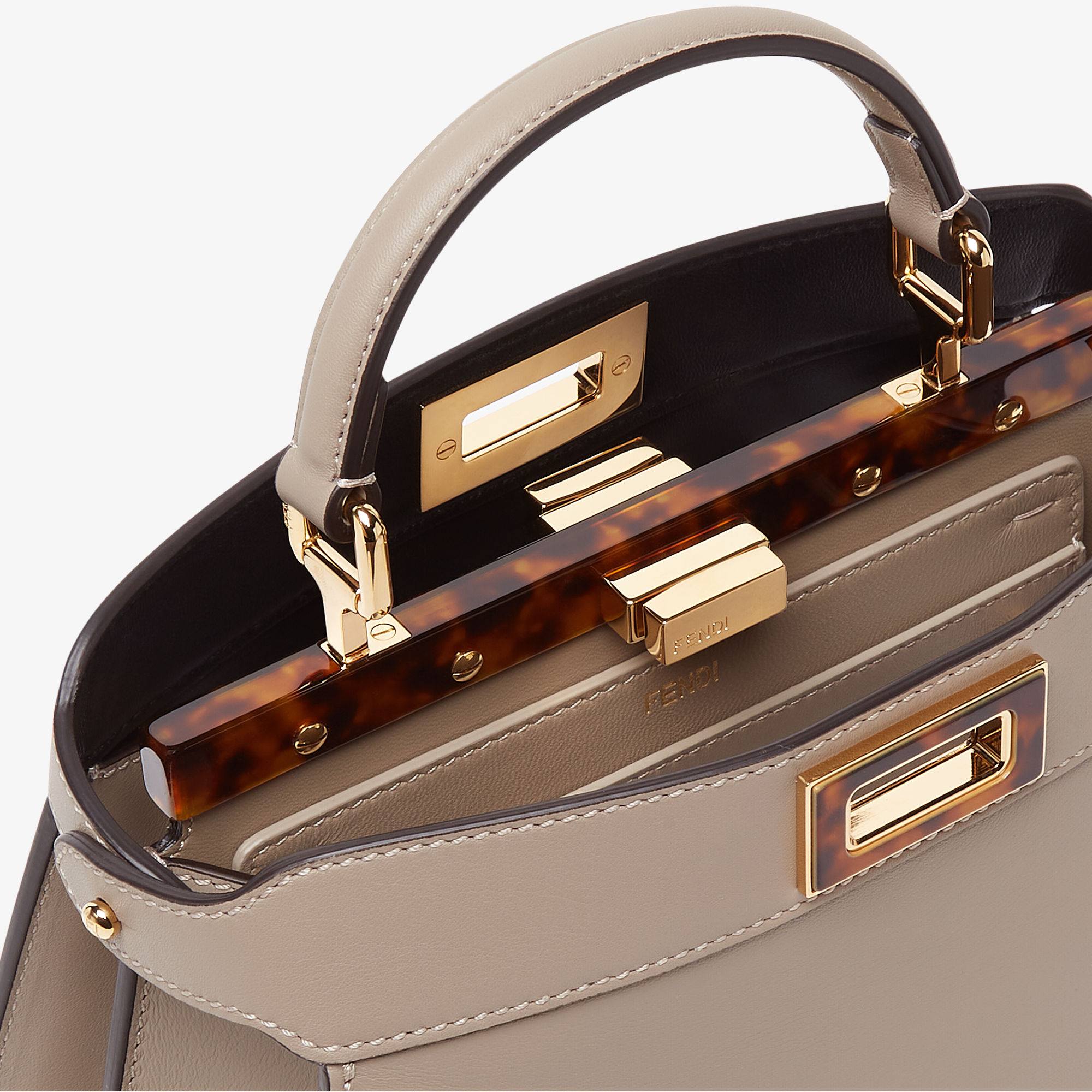 ピーカブー ISeeU スモール レザー ベージュ | Fendi