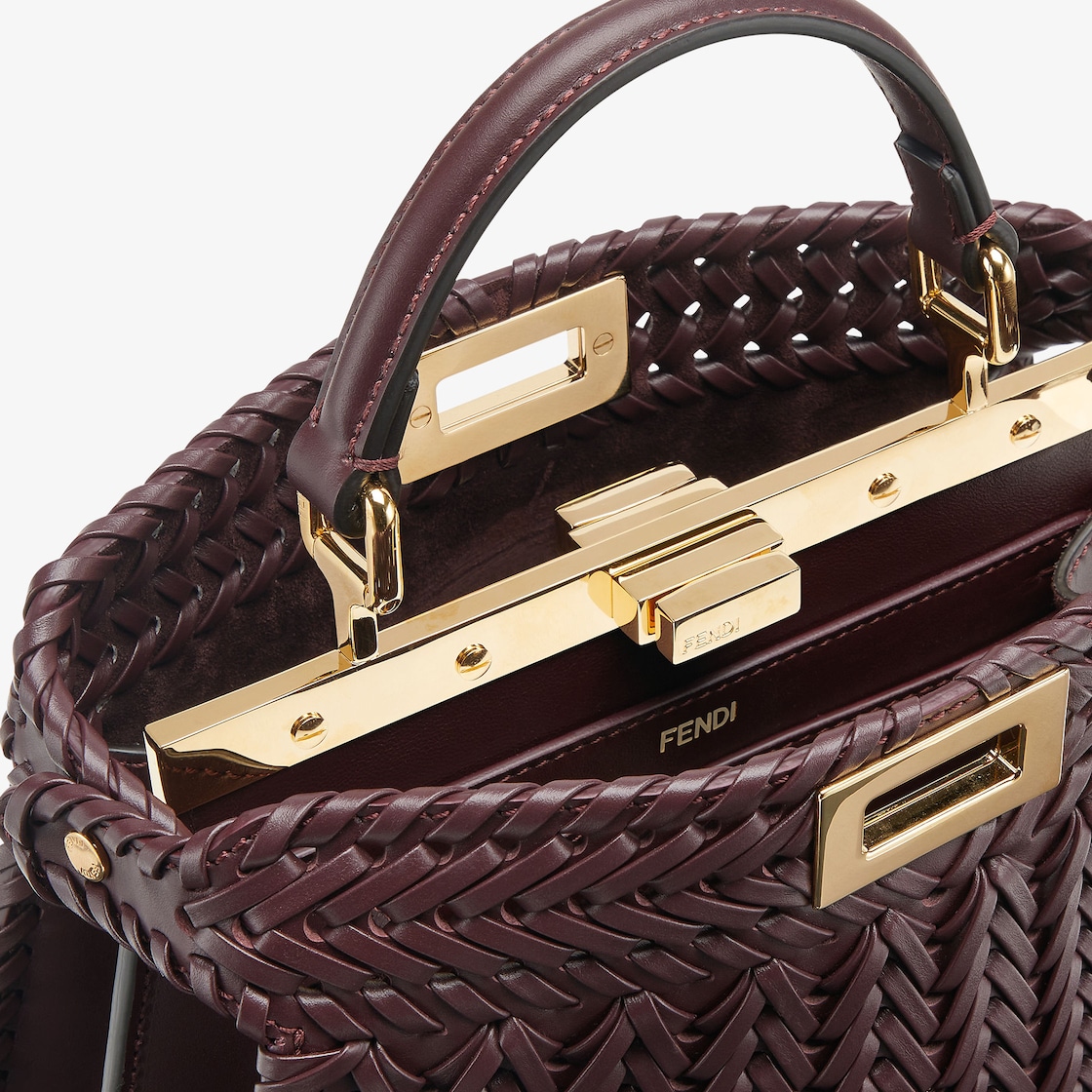 Peekaboo ISeeU Small