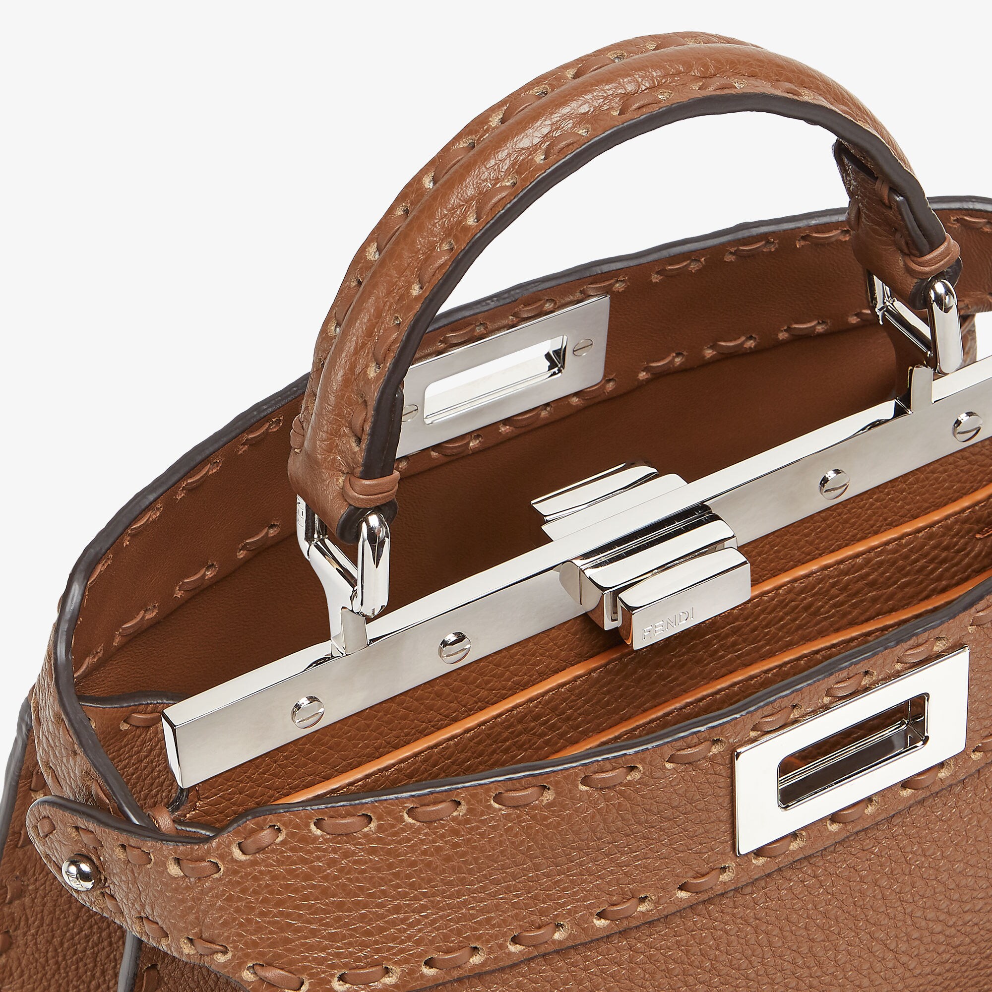 ピーカブー ISeeU スモール カーフレザー ブラウン | Fendi