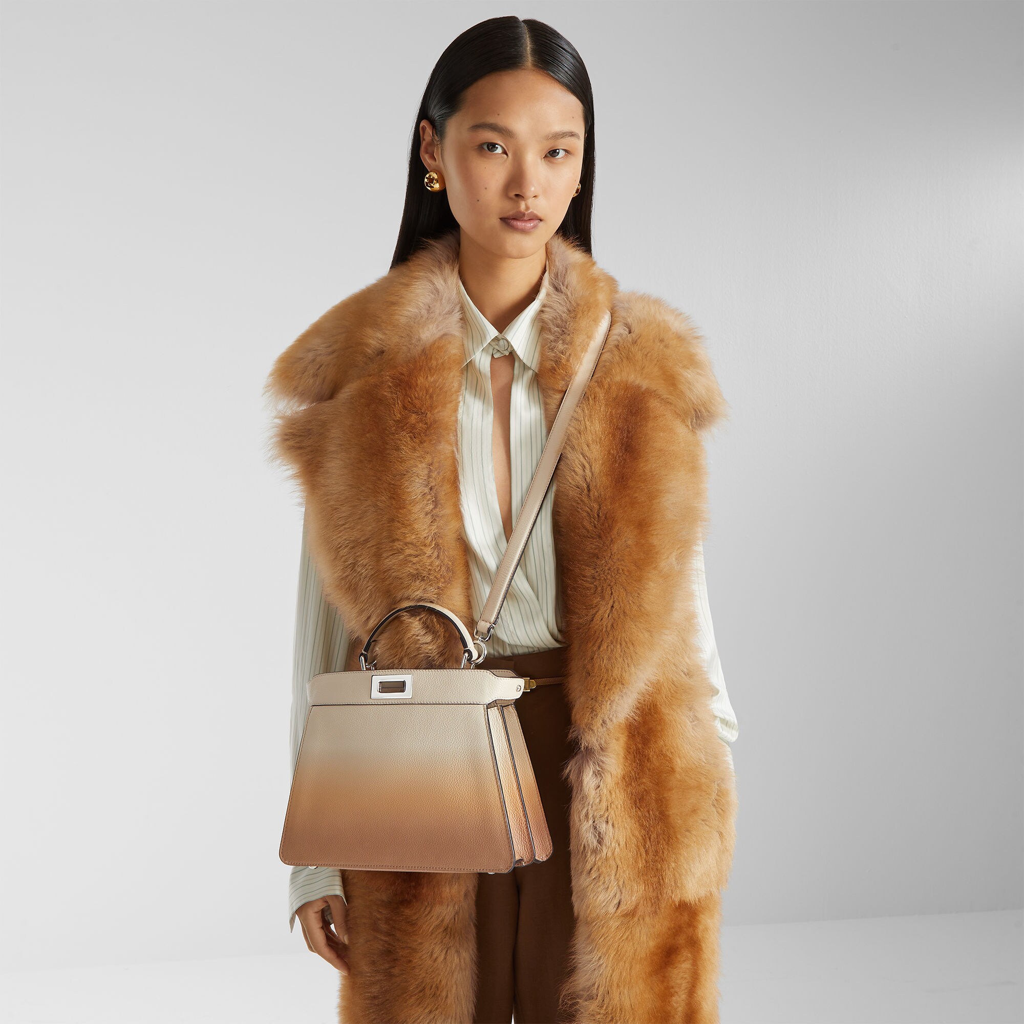 ピーカブー ISeeU スモール カーフレザー ホワイト | Fendi