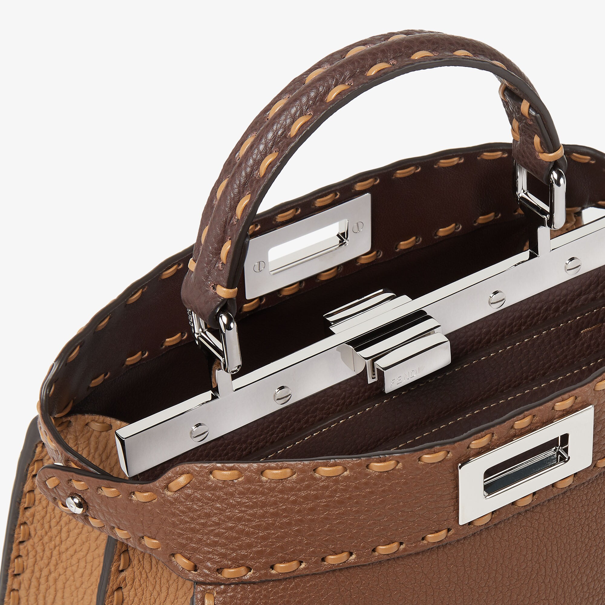 ピーカブー ISeeU スモール カーフレザー ブラウン | Fendi