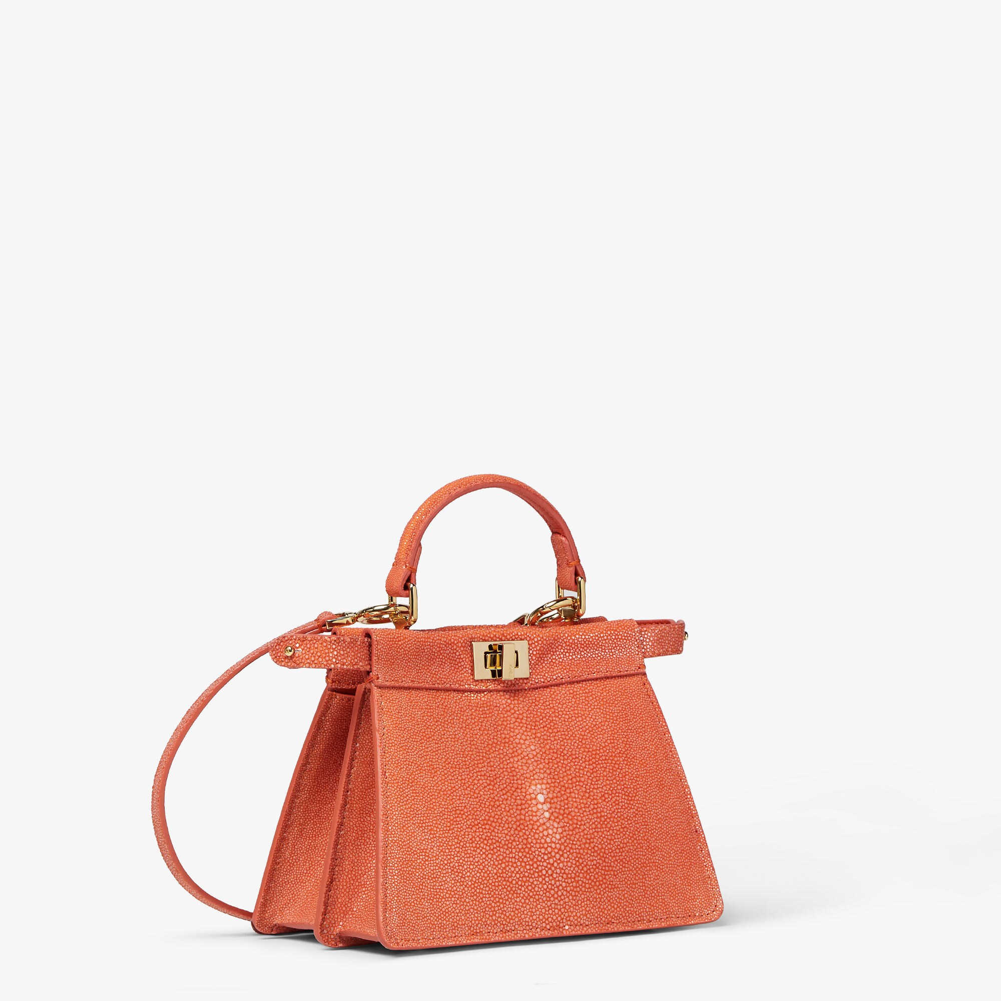 24SS【FENDI】ピーカブー ISeeU プチ セレリア 306目 ステッチ 24SS【FENDI】ピーカブー ISeeU プチ セレリア 306目 ステッチ