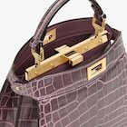 حقيبة Peekaboo ISeeU بحجم صغير جداً الصورة 5 من 5