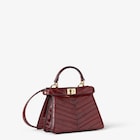 حقيبة Peekaboo ISeeU بحجم صغير جداً الصورة 3 من 7