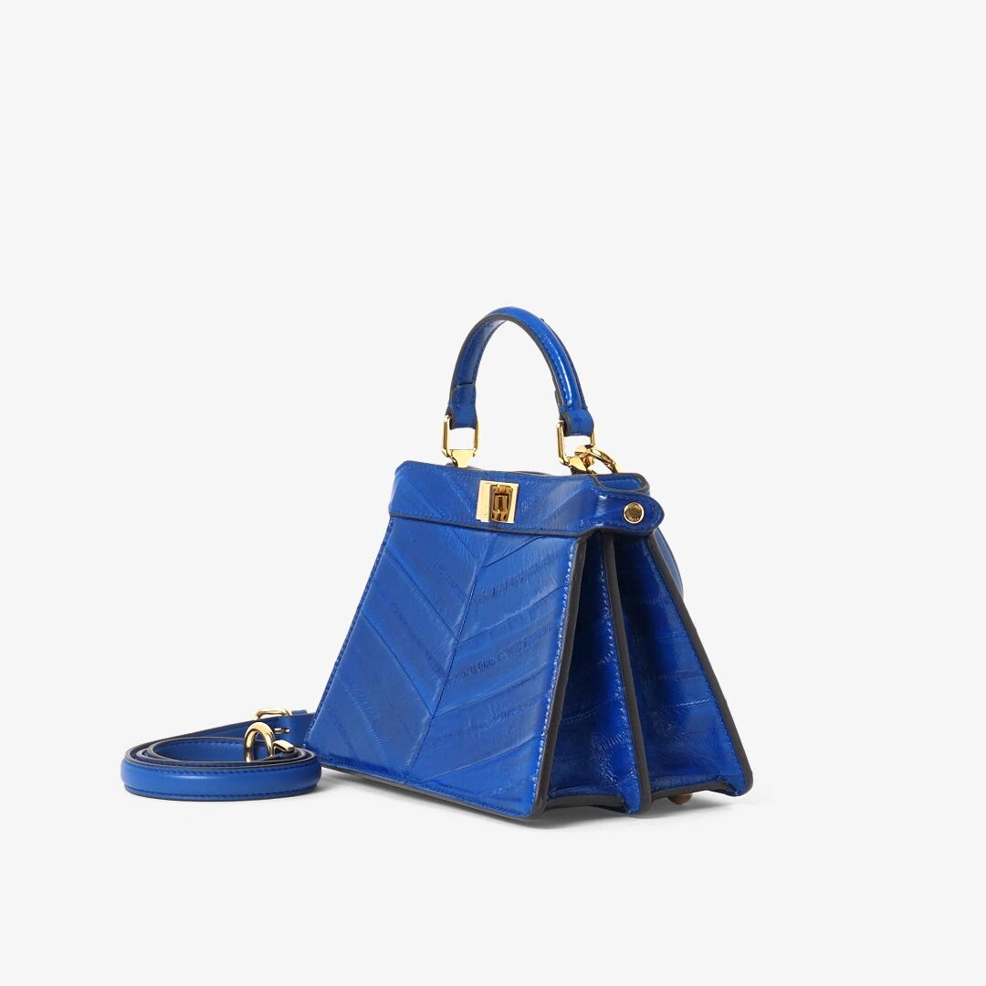 Peekaboo ISeeU Petite