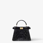 حقيبة Peekaboo ISeeU بحجم صغير جداً الصورة 4 من 7