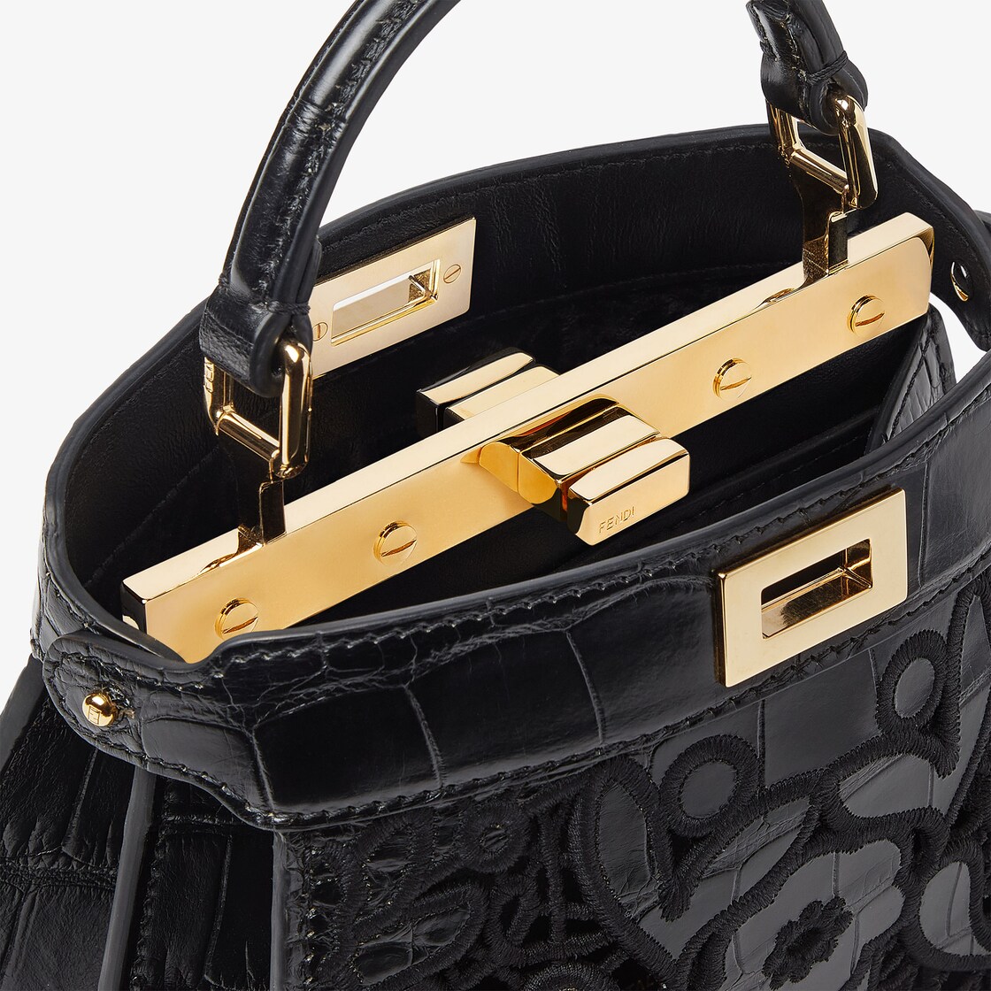 Peekaboo ISeeU Petite