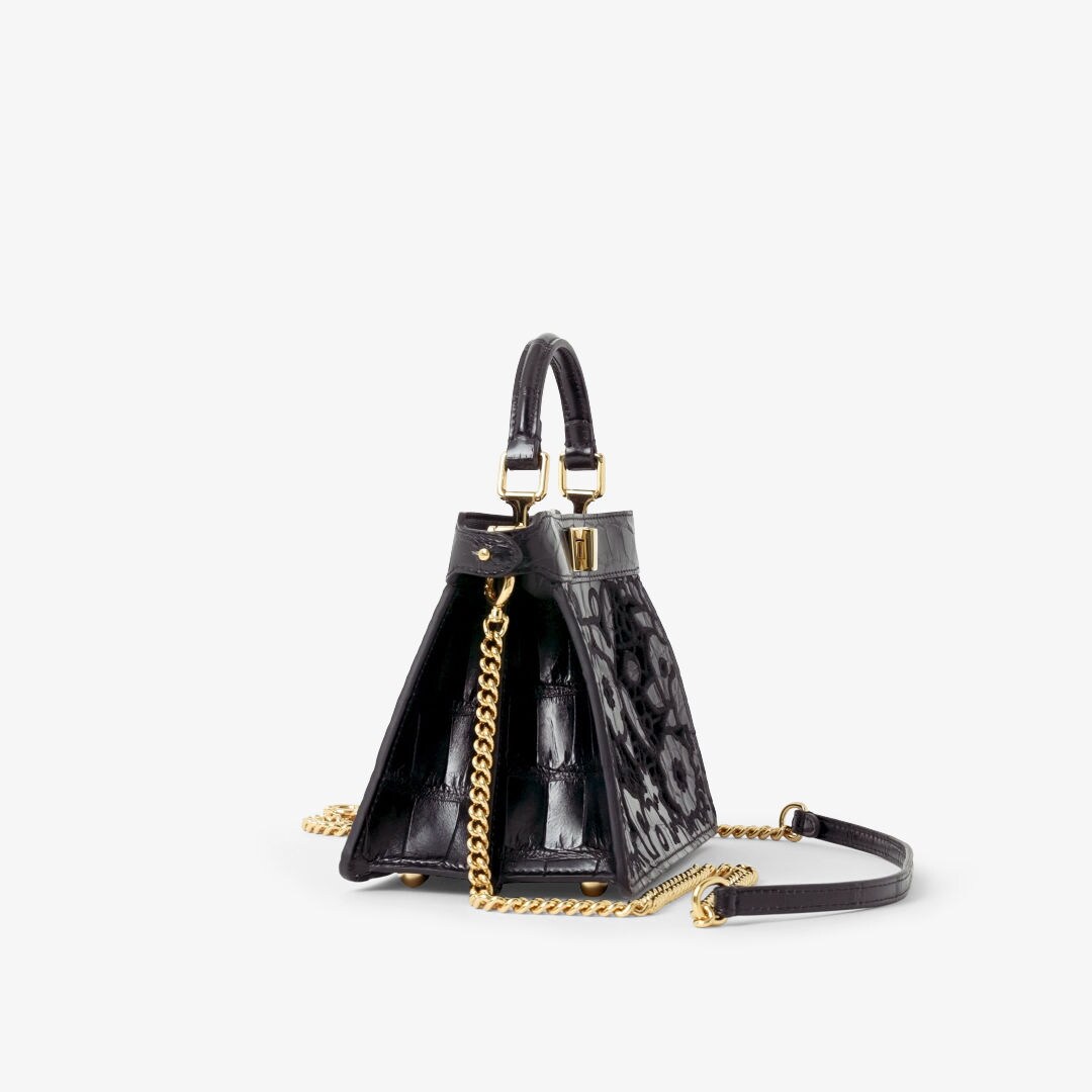 حقيبة Peekaboo ISeeU بحجم صغير جداً