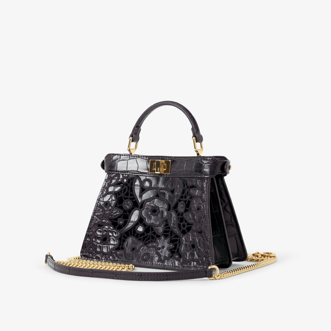 حقيبة Peekaboo ISeeU بحجم صغير جداً