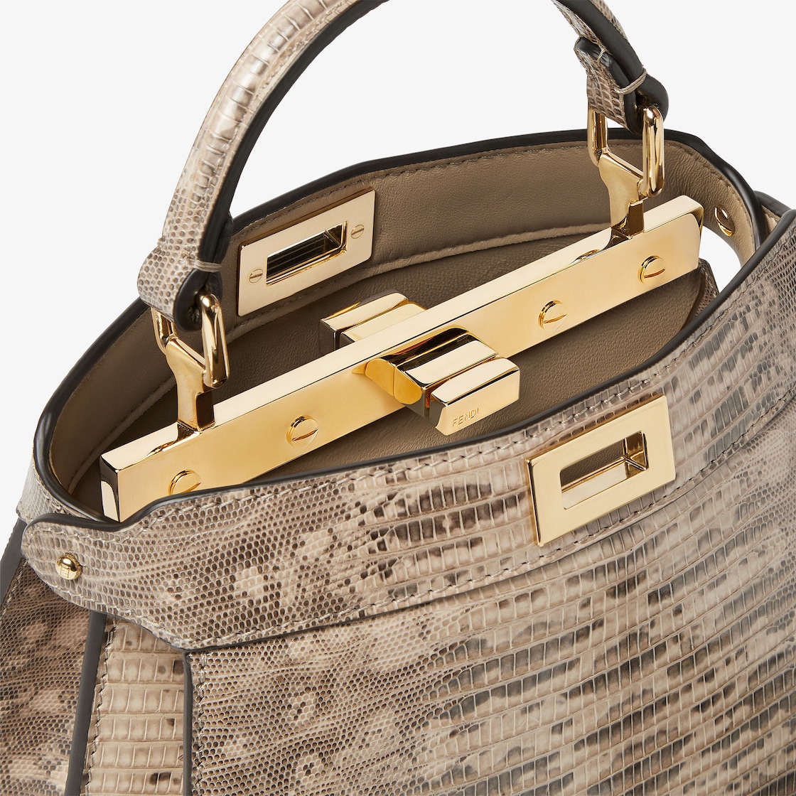 Peekaboo ISeeU Petite