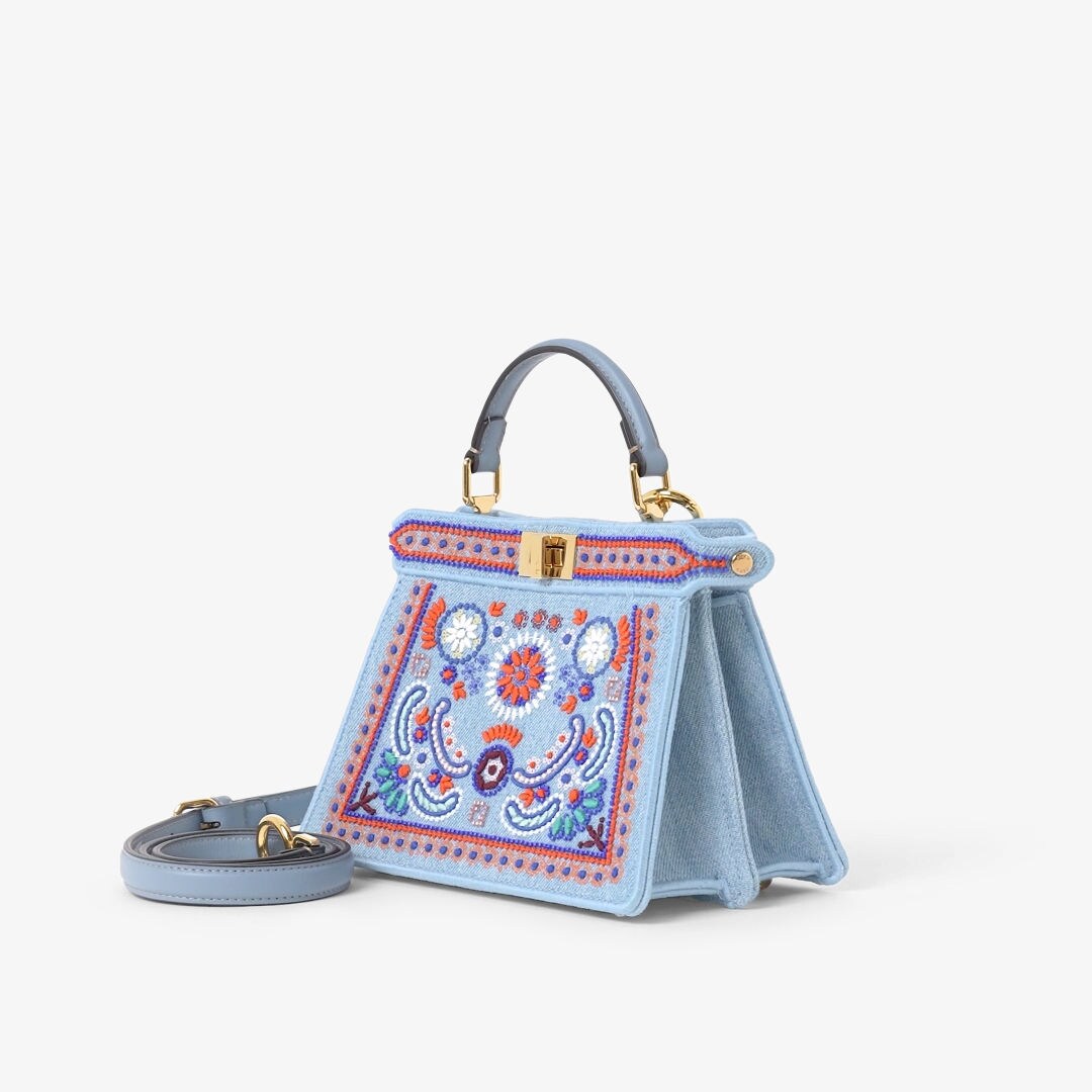 Peekaboo ISeeU Petite