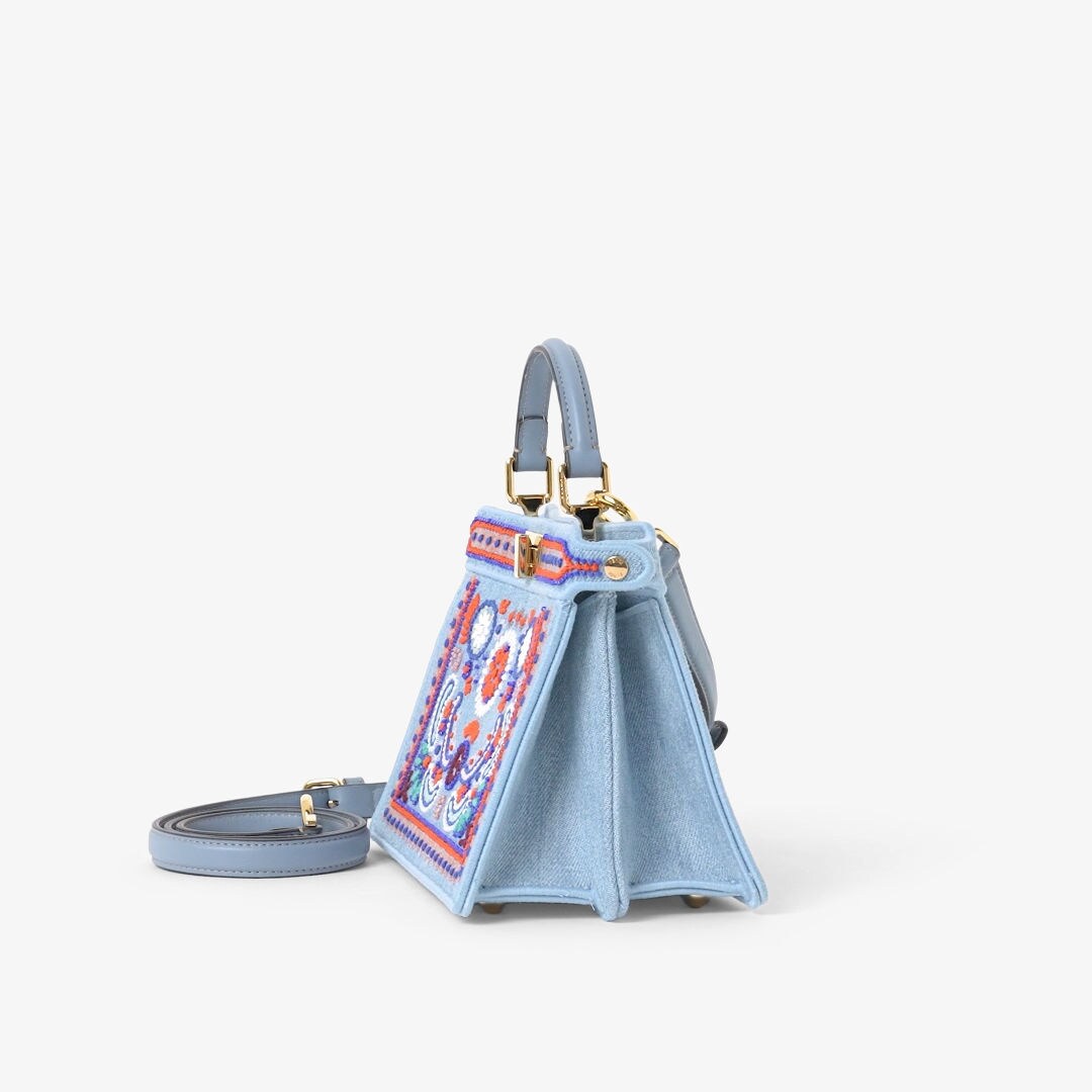 Peekaboo ISeeU Petite