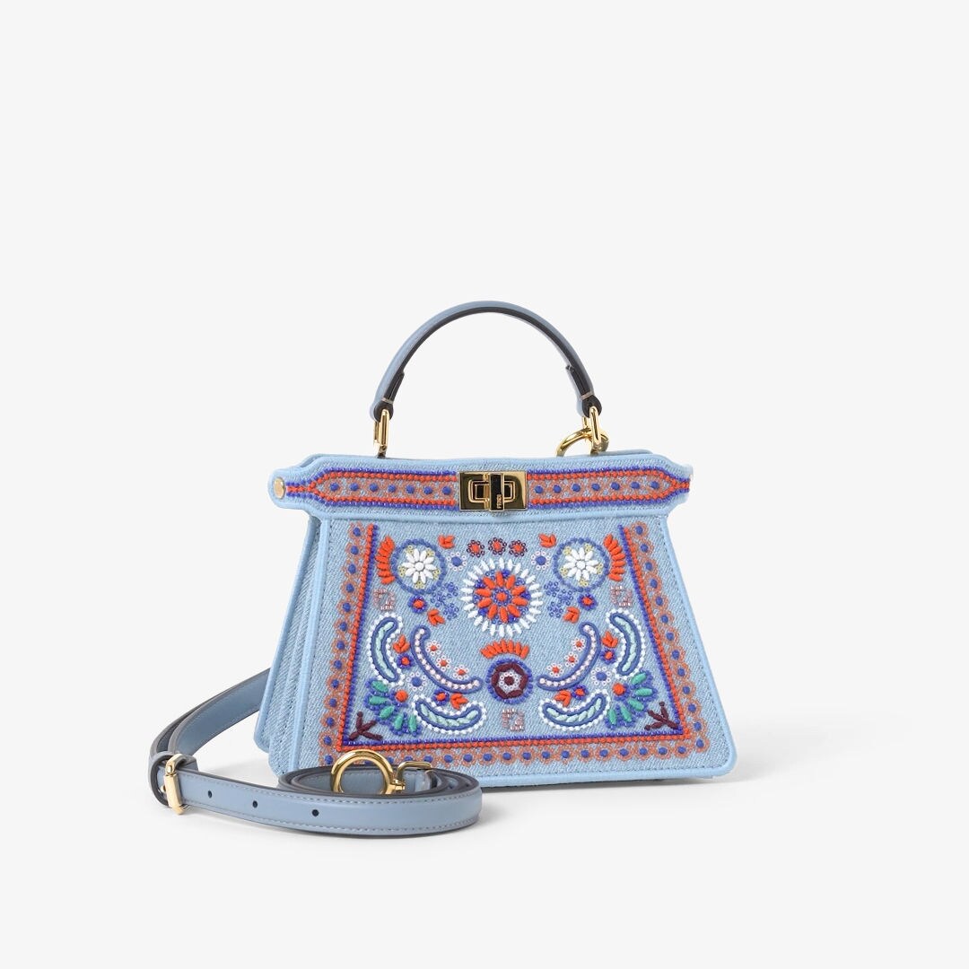 Peekaboo ISeeU Petite