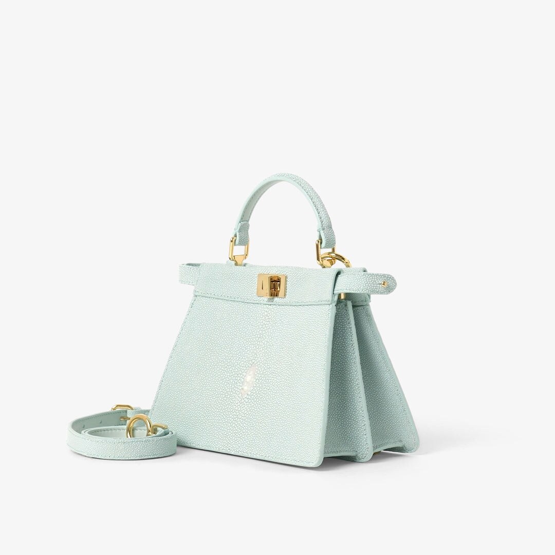 Peekaboo ISeeU Petite