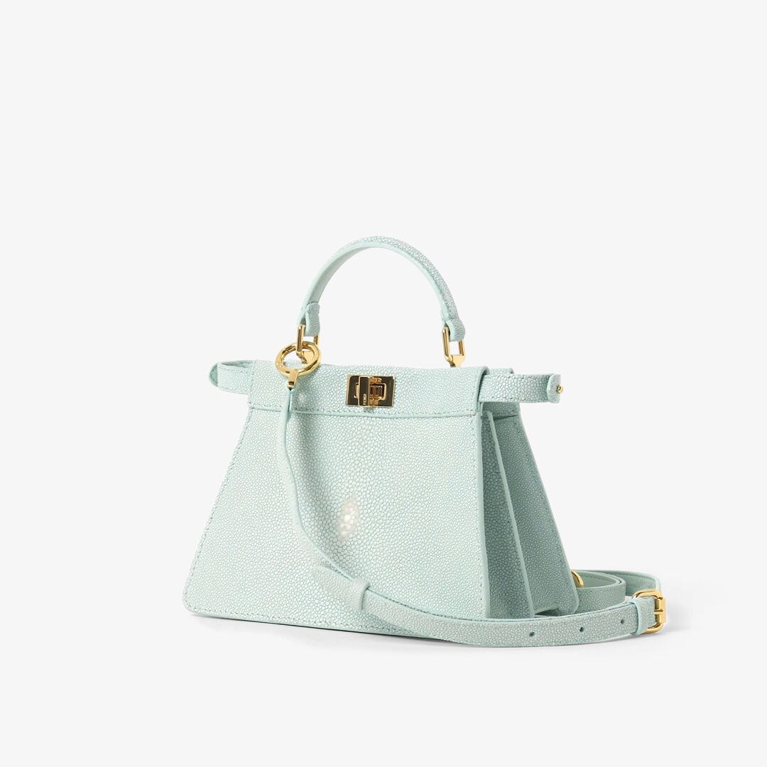 Peekaboo ISeeU Petite