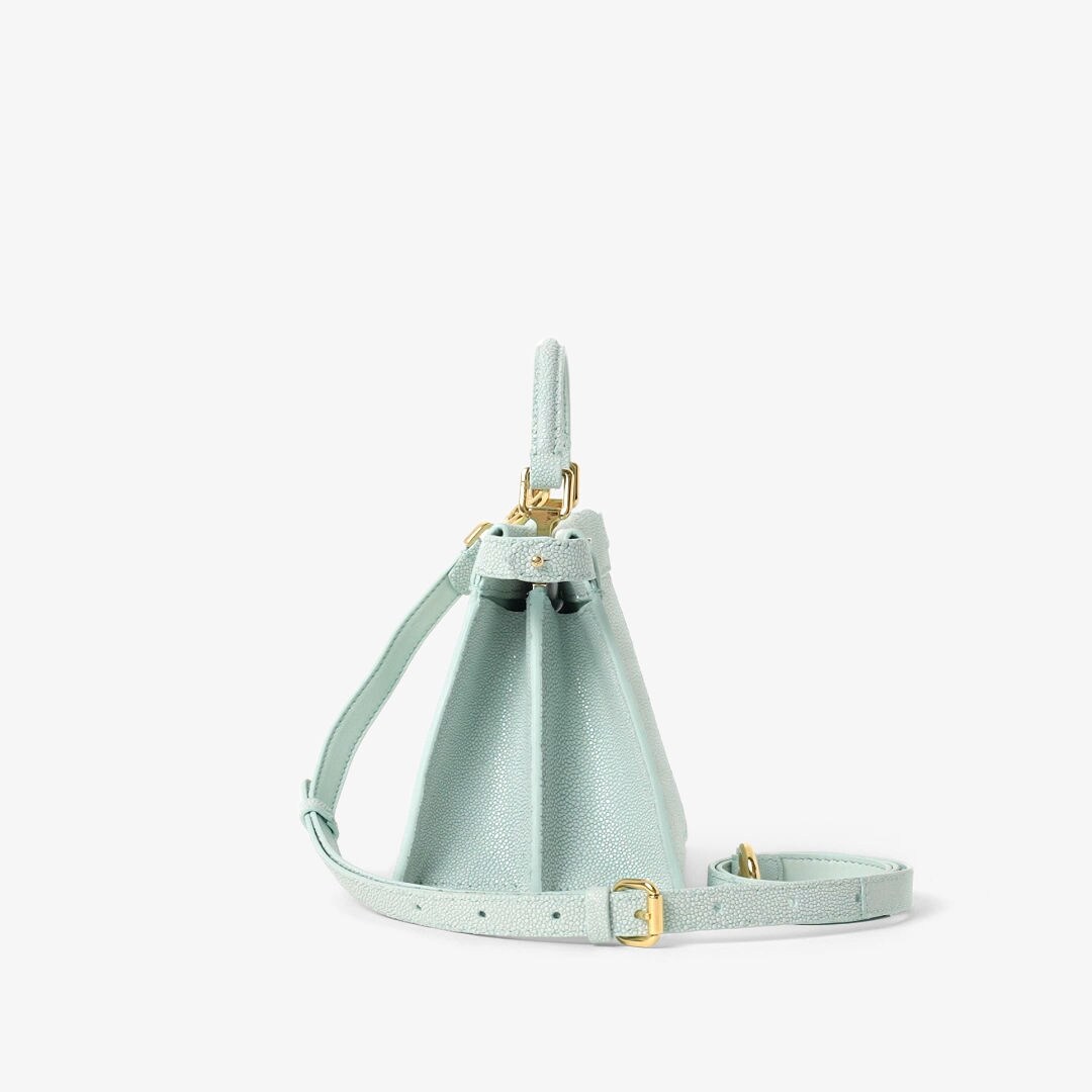 Peekaboo ISeeU Petite