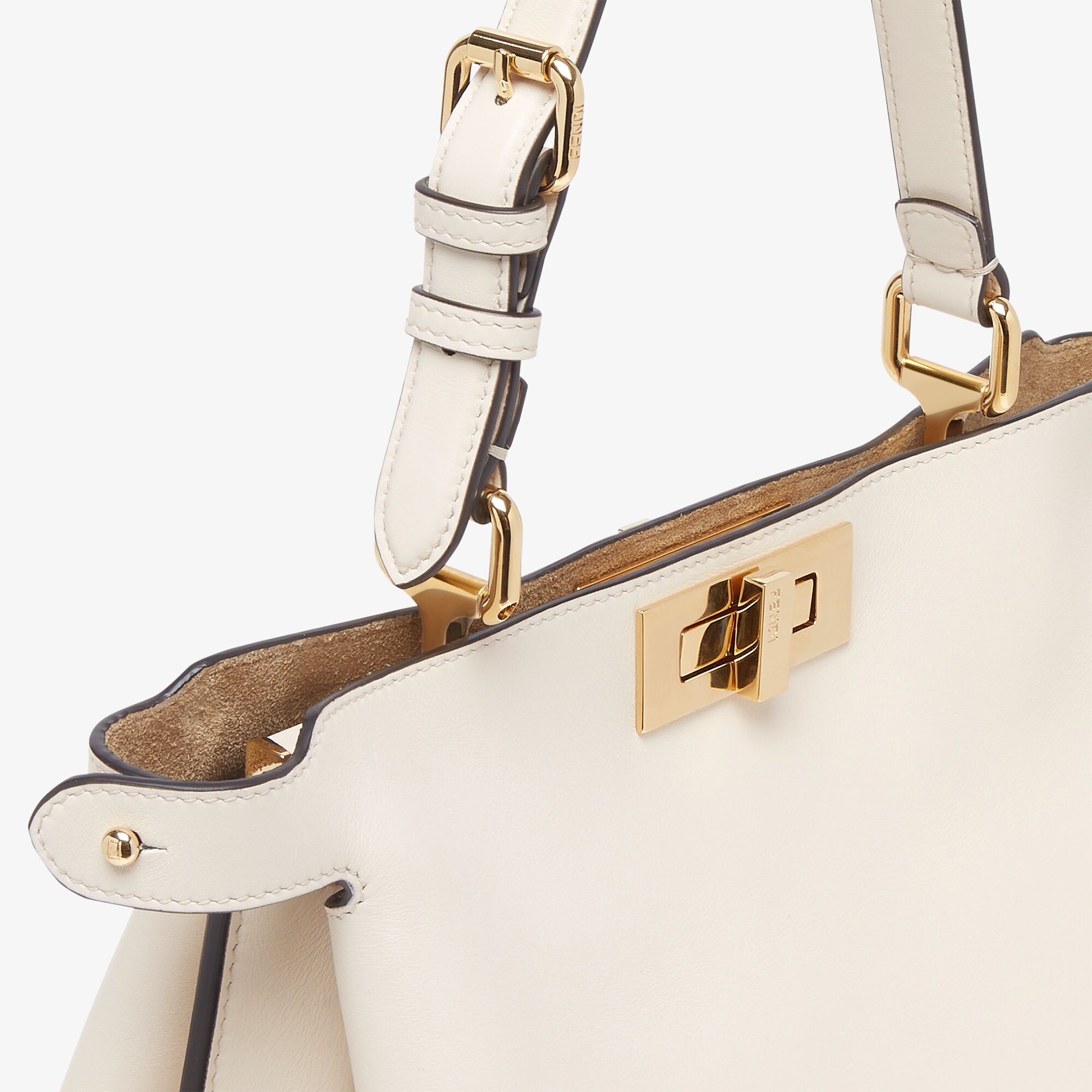 FENDI 8BN353AOVHF0KUR 関税送料込 ピーカブー ソフト ミディアム レザー ホワイト | Fendi