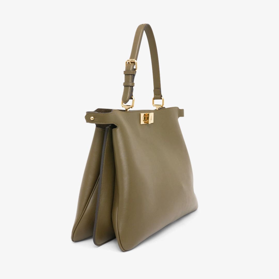 Peekaboo Soft Large Leather Green Fendi