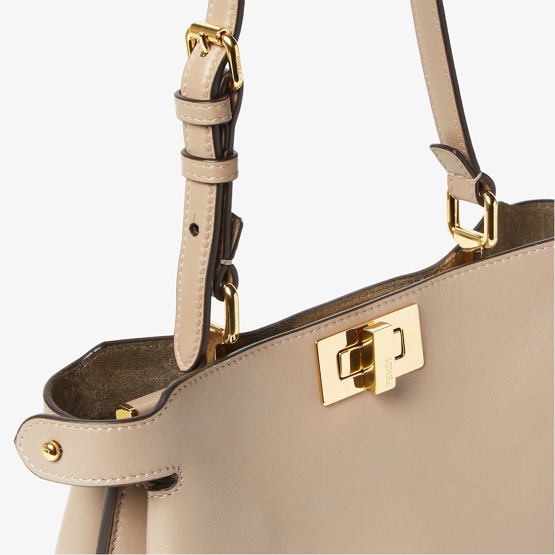 ピーカブー ソフト スモール レザー グレー | Fendi ピーカブー ソフト スモール レザー グレー | Fendi