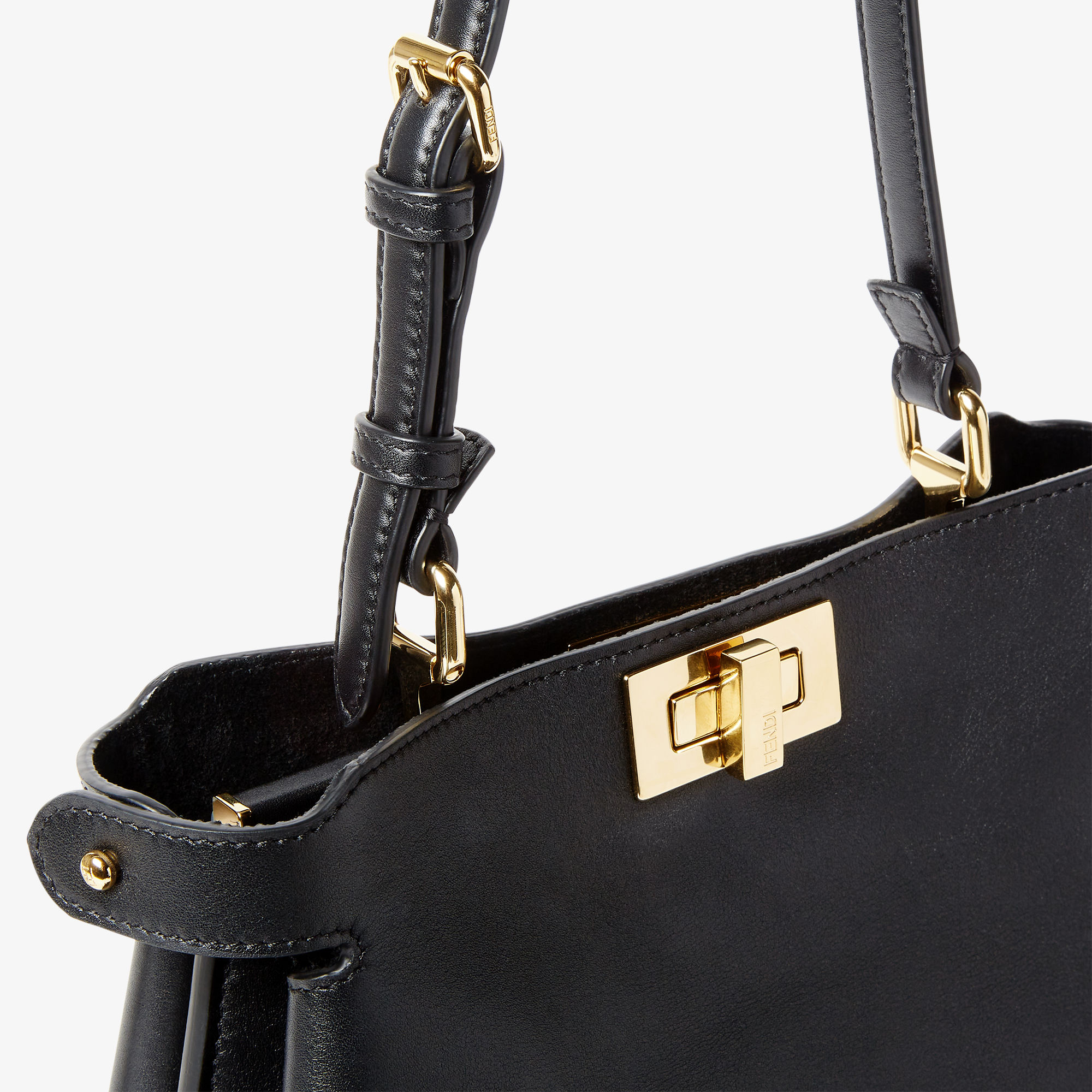 FENDI■ブラック カフスキン ピカブ スモール 2WAY★S+級 ピーカブー ソフト スモール レザー ブラック | Fendi
