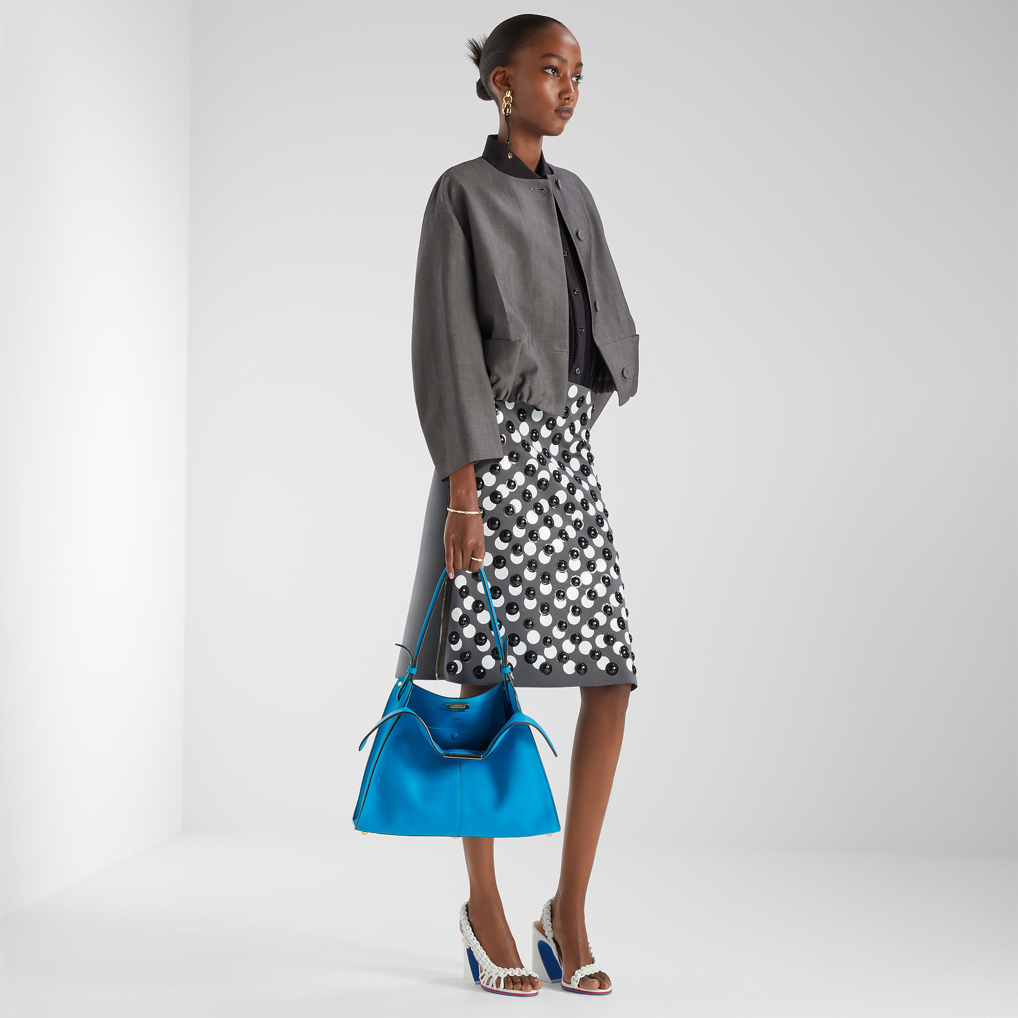 美和です。　フェンディ フェンディ ウェイ ミディアム レザー ライトブルー | Fendi