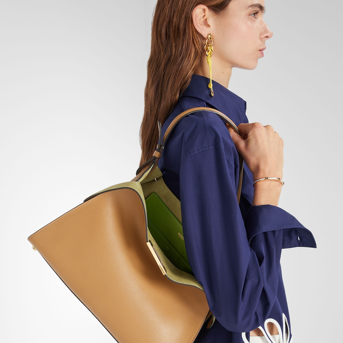 FENDI Way中型款式