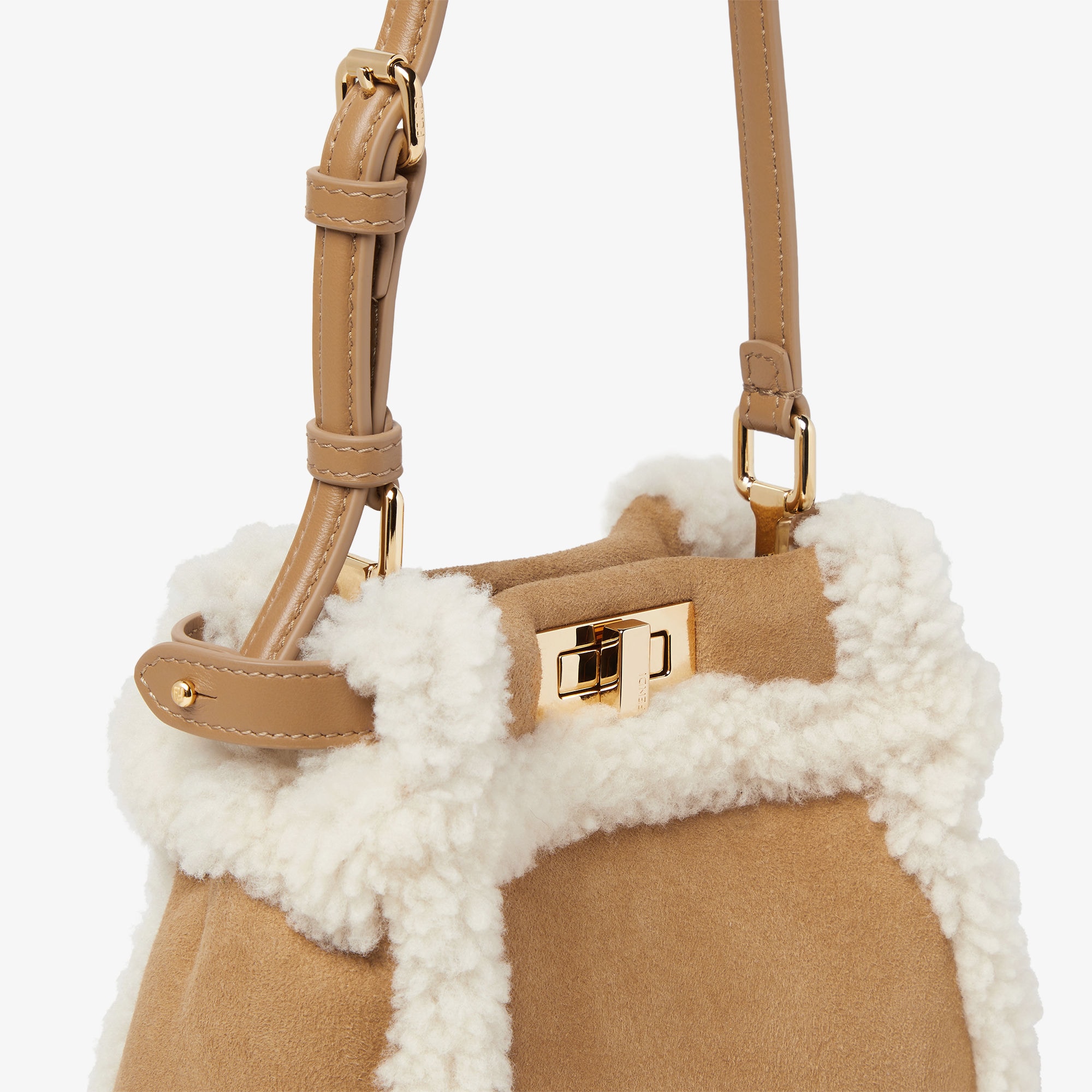 حقيبة My Peekaboo® بحجم صغير جداً حقيبة من صوف الشيرلنج (shearling) باللون الجملي 5